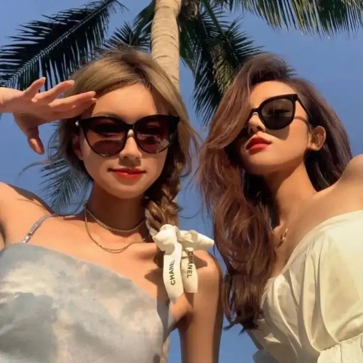 怪物少女妮莫娜